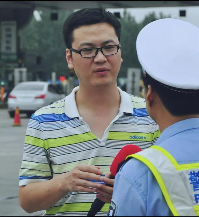 魏华生前采访照片