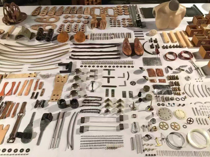 构成木偶的1252个零件