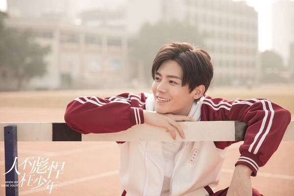 图片来源：微博《人不彪悍枉少年》