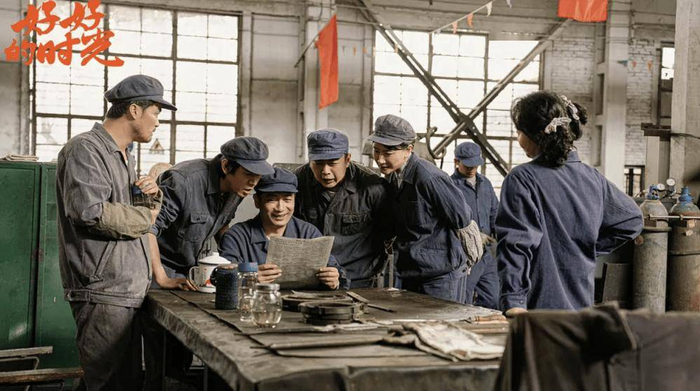 她爱得热烈，爱得坦荡，从不藏着掖着。