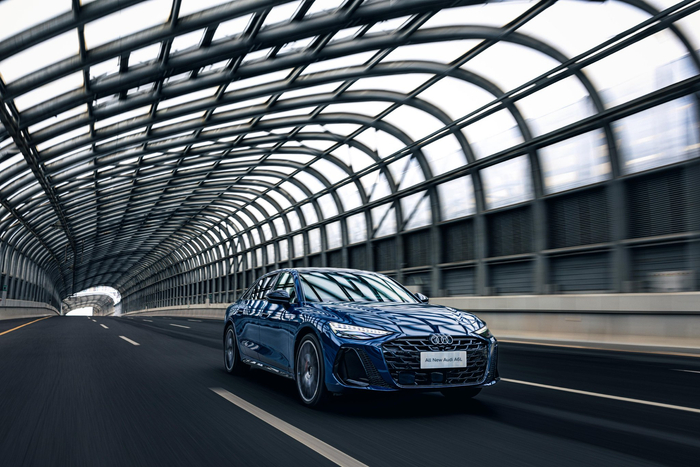 全新奥迪A6L上市售32.29万起 依旧提供3.0T V6