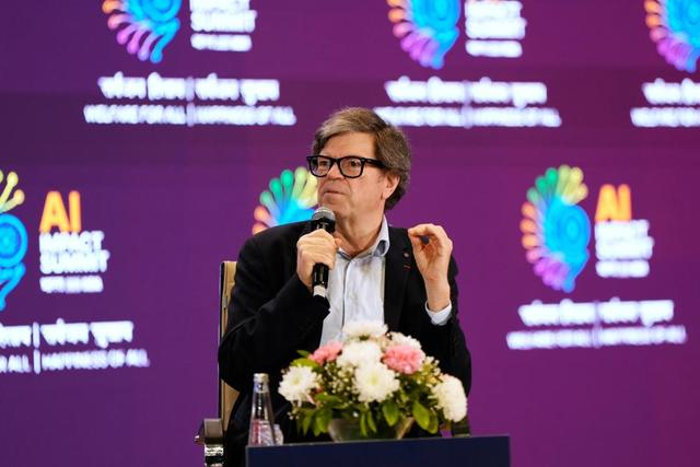杨立昆拿10亿融资 押注世界模型 重构AI未来?__财经头条__新浪财经