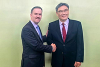 商务部部长王文涛会见美国贸易代表格里尔 就中美经贸关系、多边和区域经贸合作等问题深入交换意见