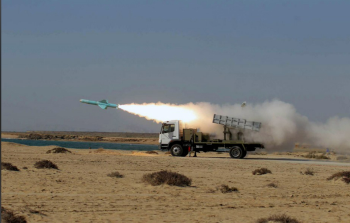 伊朗拥有多种类型岸舰导弹。