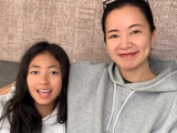 阿雅晒女儿近照，11岁柳小宝酷似朱珠，长得漂亮气质清灵