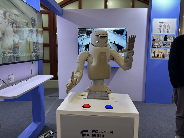 3月28日，复旦大学附属中山医院，相关医疗AI产品展示。澎湃新闻记者 李佳蔚 图