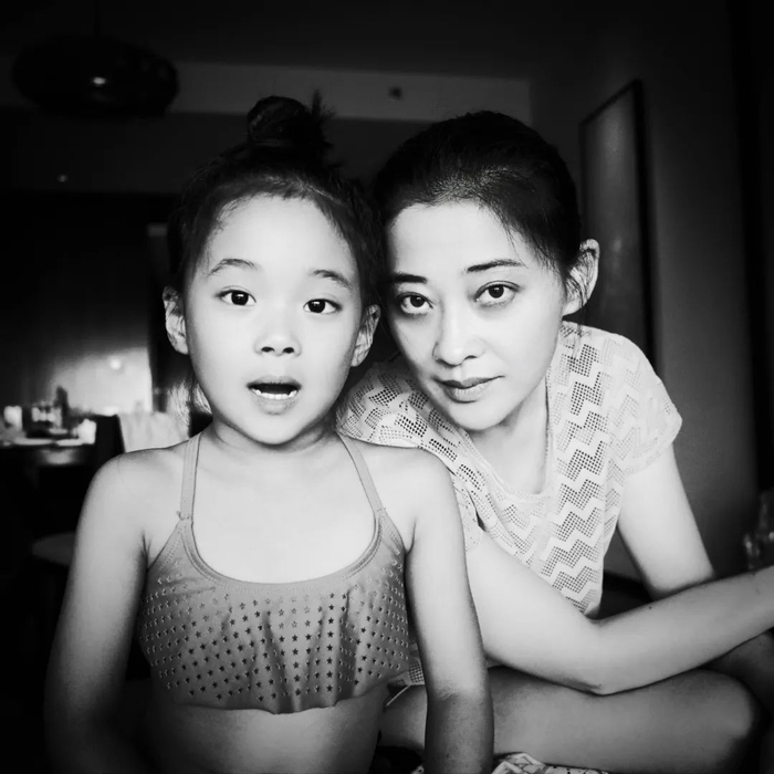 曾剑镜头下的母女。（图/受访者提供）