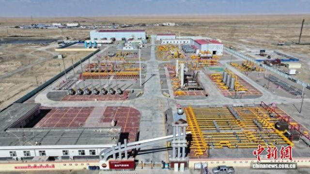资料图为2024年9月25日，航拍青海油田涩北气田总站。马铭言 摄