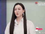 范玮琪50岁状态惊艳，初见面直播少女感十足
