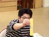 被问自己有多少存款？董璇毛不易听完瞬间沉默，不说话了