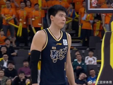 CBA焦点战！广东vs北京12人：徐杰胡明轩PK赵睿 周琦麦基在列