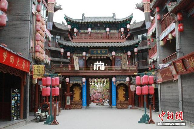 图为陕西袁家村街景。 梅镱泷 摄