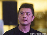 李亚鹏：一个不合格的商人，和一个死撑的父亲