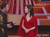 谢娜在《直通春晚》中凭借神反应秒杀尼格买提，喜获春晚导演点赞