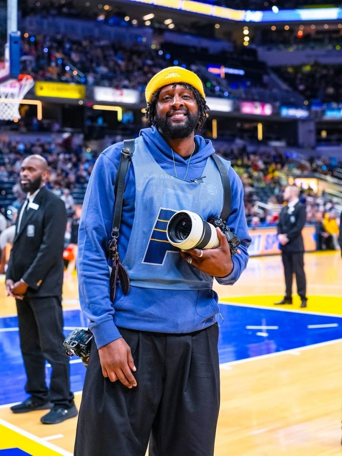 CJ-迈尔斯：从NBA铁血训练到镜头下的篮球情感捕