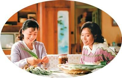 梅婷（左）、李雪琴在剧中。出品方供图