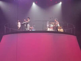 新裤子30周年巡演南京站今晚开演，16米飞碟舞美震撼
