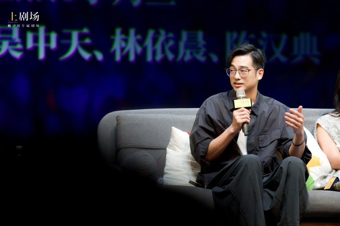 吴中天饰演江滨柳