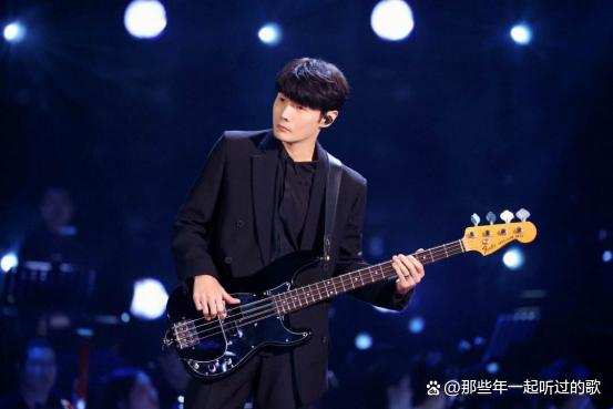 华语乐坛“百家姓”：歌坛李氏，群星齐齐现，教父最耀眼|李姓|李玲玉|李宗盛|民歌|台湾省_新浪娱乐_新浪新闻