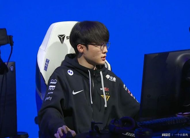 Faker Dfc 晋级四强后Faker接受采访,直言不怕DK,网友找到T1战胜HLE的关键|lpl|英雄联盟|T1_Faker|战队|中路_新浪新闻