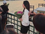路人偶遇邝玲玲dior拍摄 好权威一张脸 太美了