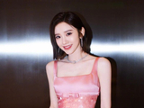 演员唐艺昕回应4年未拍戏:生完小孩后身体出现问题,治疗未果便将自己封闭起来,后来慢慢学会接纳