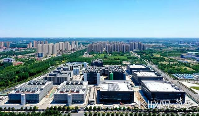 润泽（廊坊）国际信息港共设计建设22栋高等级云计算数据中心