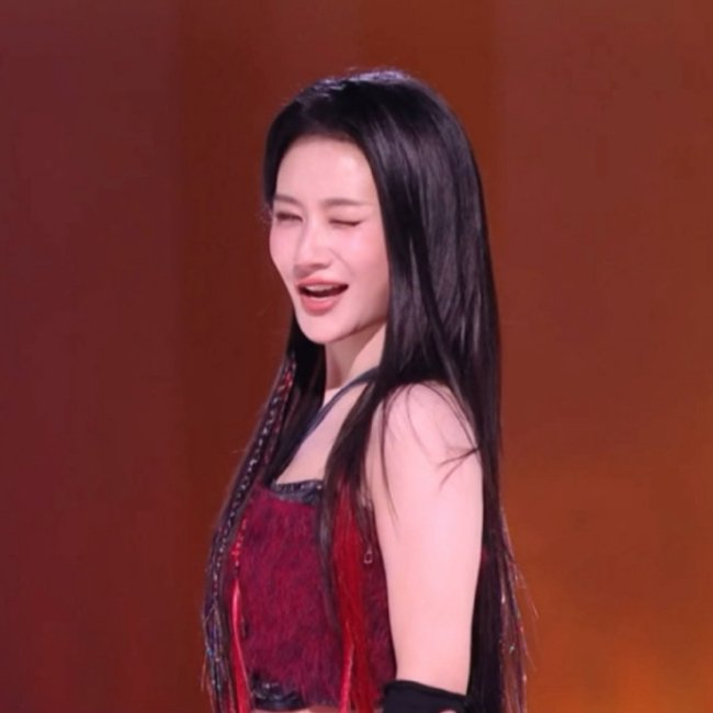 何宣林的wink是专属李兰迪的 真挚情谊引热议|乘风2026|表演|why oh why|星落凝成糖|情感_新浪娱乐_新浪新闻
