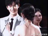可你看他/她的眼神不算清白