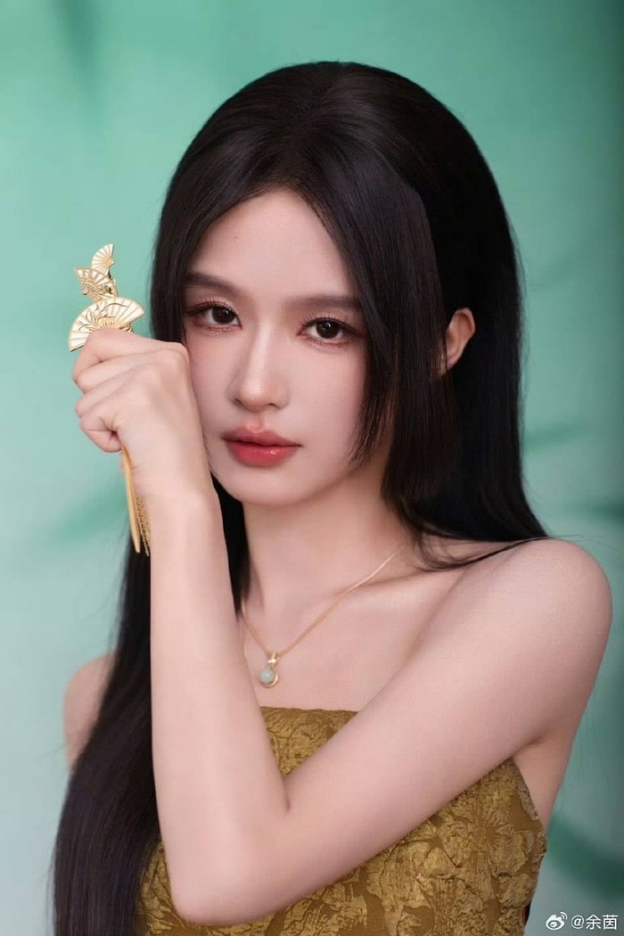 余茵，图据受访者
