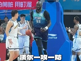 浙江德比首节塔克法尔制霸篮下