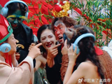 于洋把易烊千玺百科怼唐国强脸上，谁料他都不认识，笑疯！