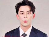 吴磊祖国杂志封面一身正气