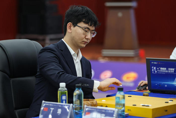 中国围棋重返LG杯体现格局，对于公平的追问不会停止|中国围棋协会|王星昊|卞相壹|丁浩|柯洁_新浪新闻