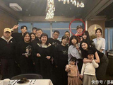 陈宝莲的孩子都23岁了，王菲和宽姐把他照顾的很好，五官轮廓很正！