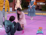 李雪琴在好六团获众人鼓励暖心时刻