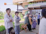 王鹤棣夸沈月画功稳定，笑称加刘海变武艺