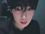 金善禹Weverse Live互动调侃阴气重