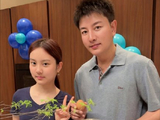甜馨为贾乃亮庆生！13岁身高惊人，亲制蛋糕告白“最幸福的事”