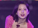 靠近点再看一次😍😍😍 金娜英