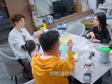 杨迪化身社交启动键，带动社恐家庭互动