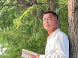 知名流浪汉沈巍写真超儒雅！直言不婚怕束缚，网友盼他后半生幸福