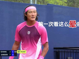 张之臻比赛观众直呼看吐，幽默发文求摄像大哥救场