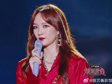 孟佳这么猛？2010年国外出道，竟还获得多个奖项！