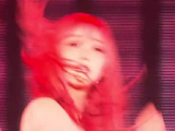 导播运镜失误引质疑，aespa舞台特写失焦