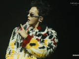 王者压轴登场!BIGBANG炸裂科切拉 GD霸气:我们回来了