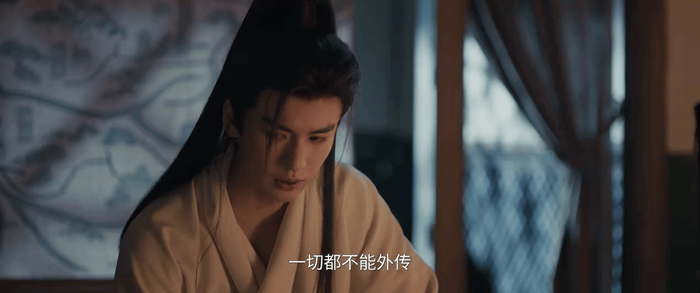 也希望张凌赫能抓住这波机会，守住初心，在争议里成长，在热度中清醒，用一部又一部扎实的作品，证明自己不只是“一时爆红”，而是真正能在这个行业里站稳脚跟的演员。毕竟，颜值会过时，话题会过去，只有好角色和好作品，才是一个演员最硬的底气。
