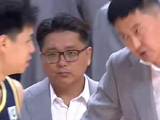 争议虽在，杜锋的战术设计堪称国内顶尖，广东队的进攻体系宛如迷宫般精妙难解