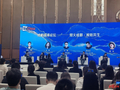 《甄嬛传》主演李东学成都“科普”：“少陵草堂”和武侯祠的“名垂宇宙”，都是果郡王墨宝
