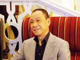 老戏骨王学圻:馒头不敢多吃半口,65岁离异后找到情感寄托